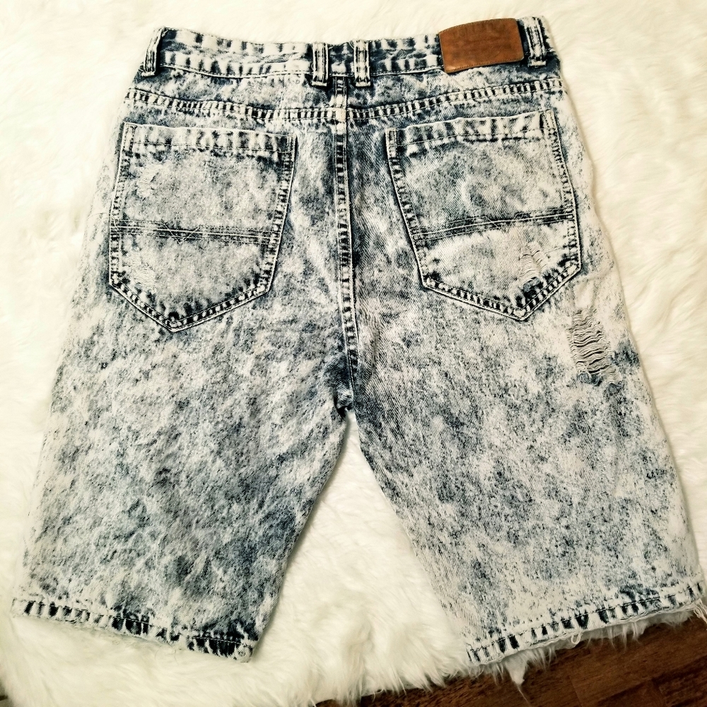 Contender Ripped Denim Shorts - Picture 7 of 7